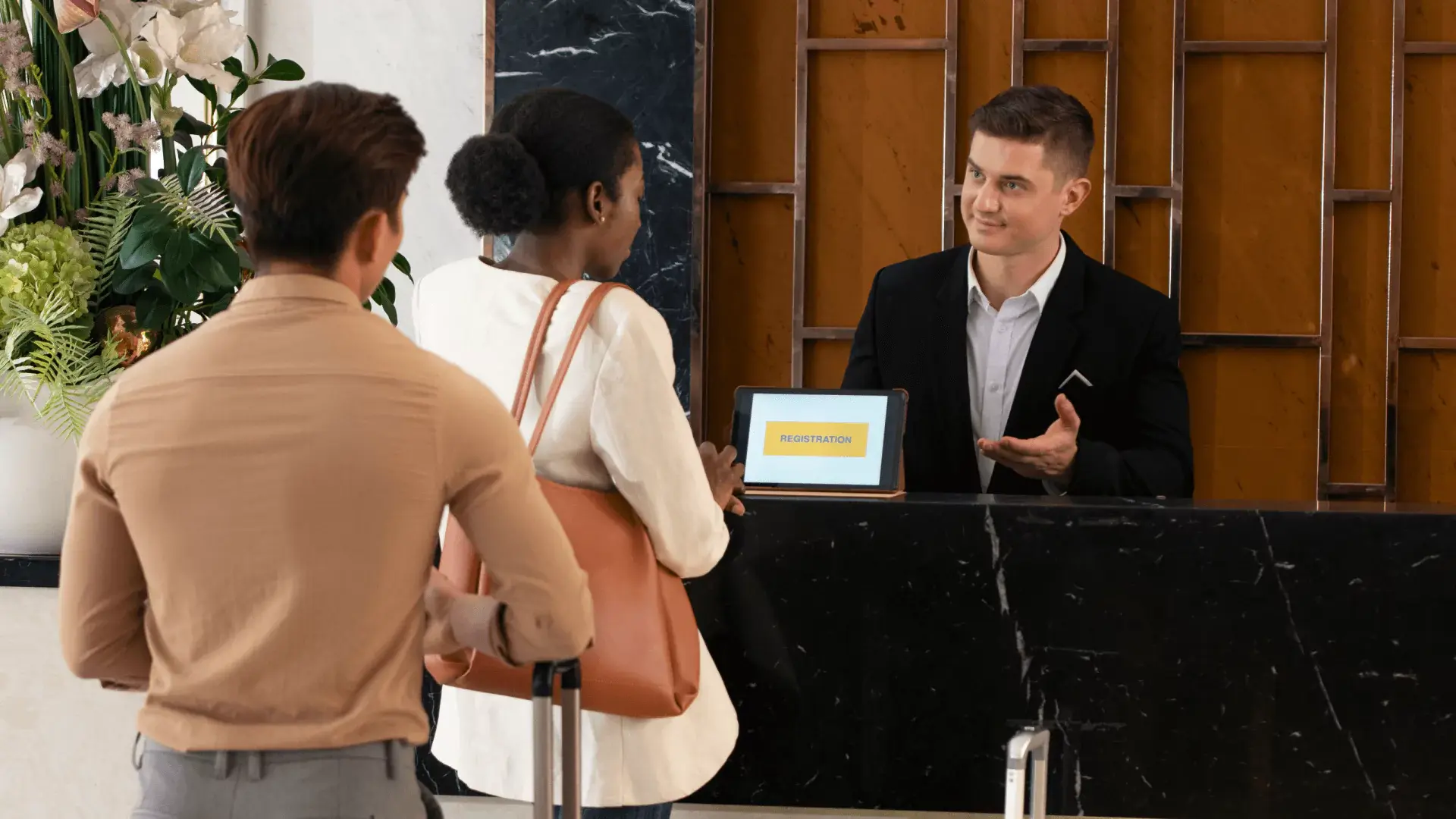 Bag2Bag – Enhancing Hotel Booking Experience with a Flexible Web Platform